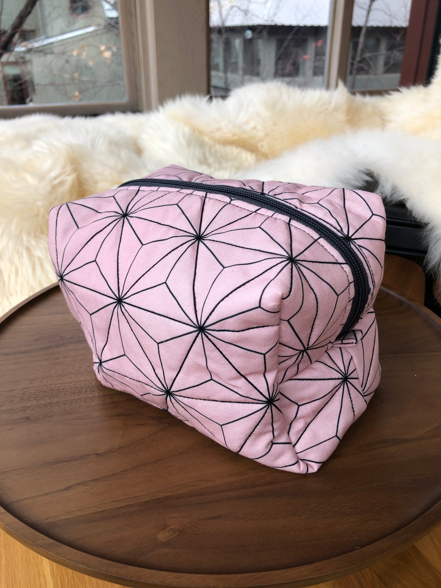 Anime-Inspired Pink Geometric Quilted Makeup Bag